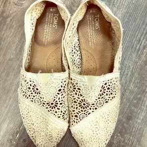 Crochet Toms size 8